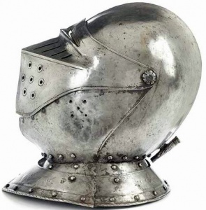 geschlossener_visierhelm_um_1550_20191030_1845403164